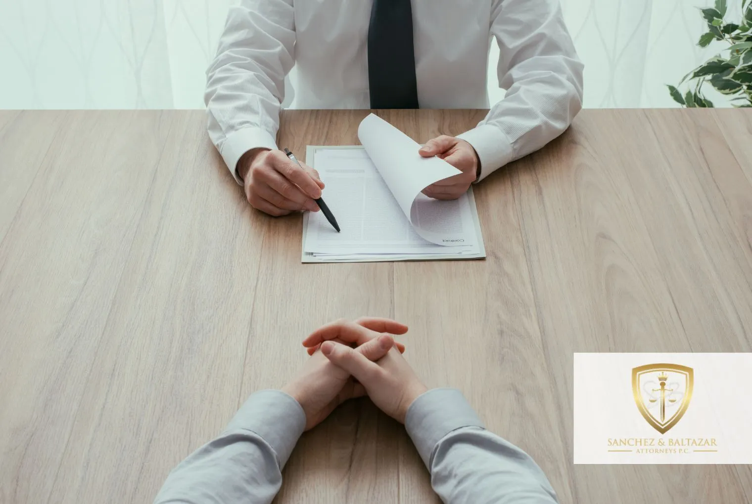 donde no puedo trabajar con antecedentes penales